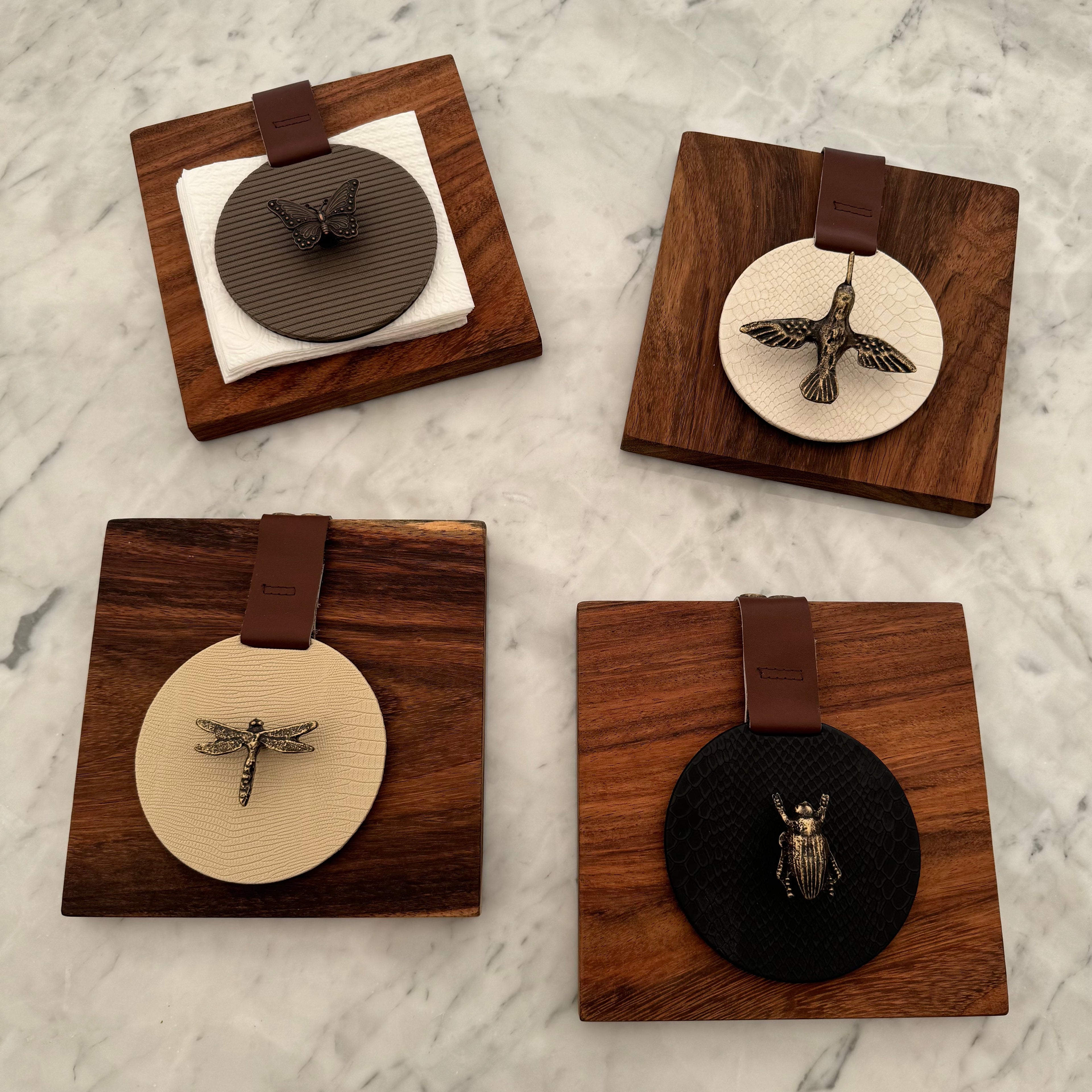 Servilletero Raccolto Drilo Negro con herraje Libélula