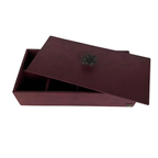 Caja Ortiga Drilo Vino con Herraje de Flor