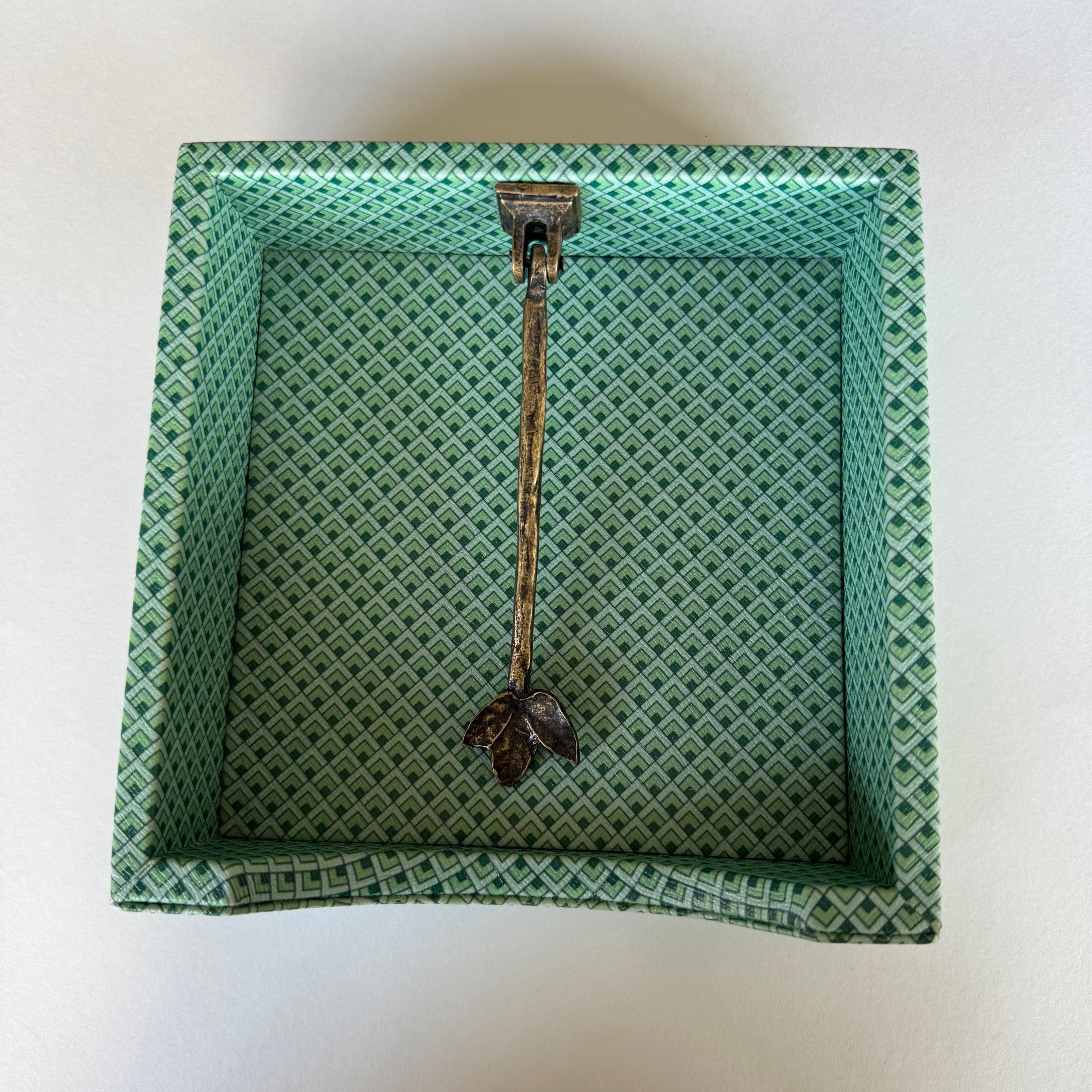 Charola para Servilletas Infinito con Rama Otoño