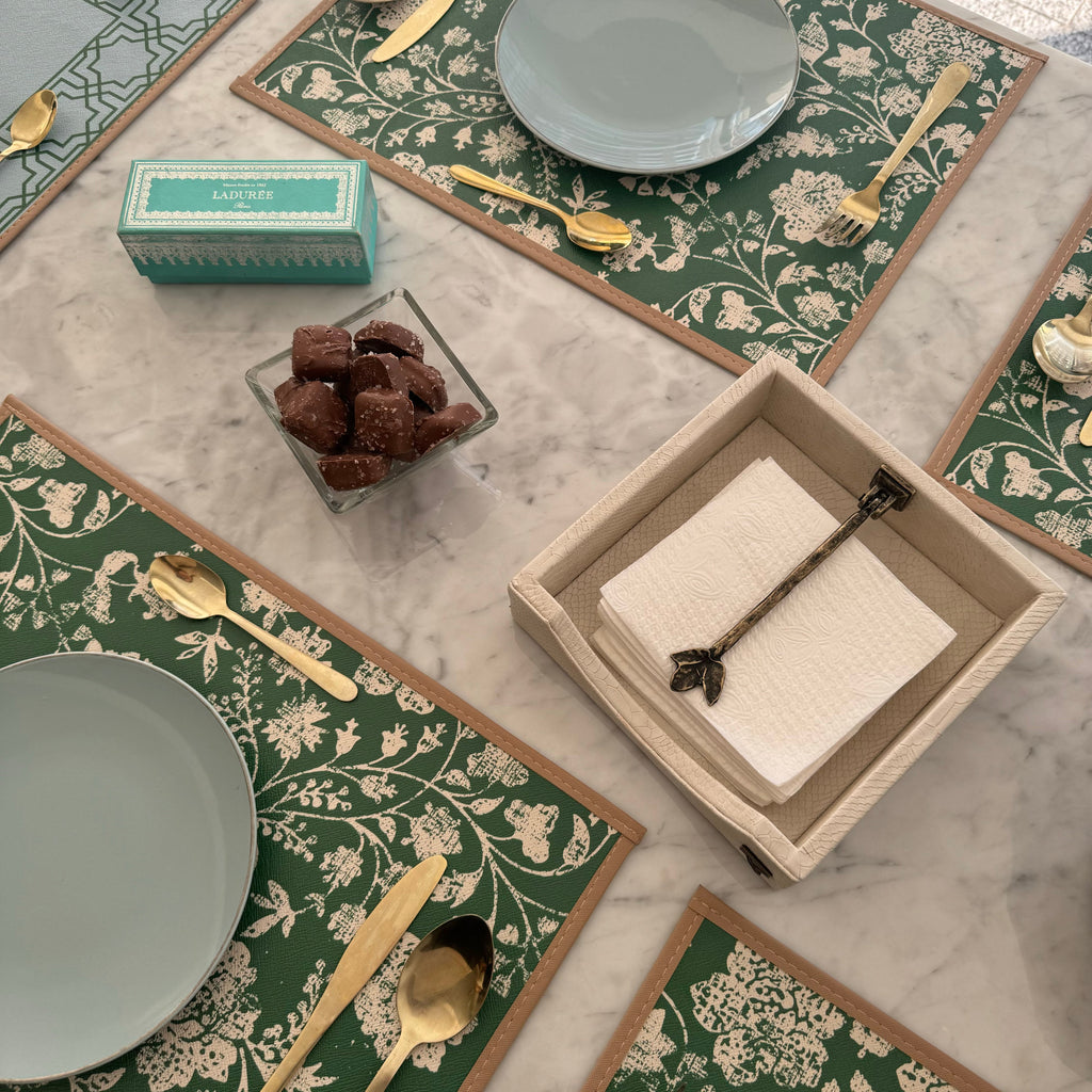 Charola para Servilletas Drilo Crema con Rama Otoño