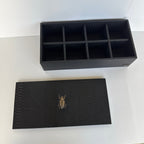 Caja Ortiga  Drilo negro con Herraje de Escarabajo