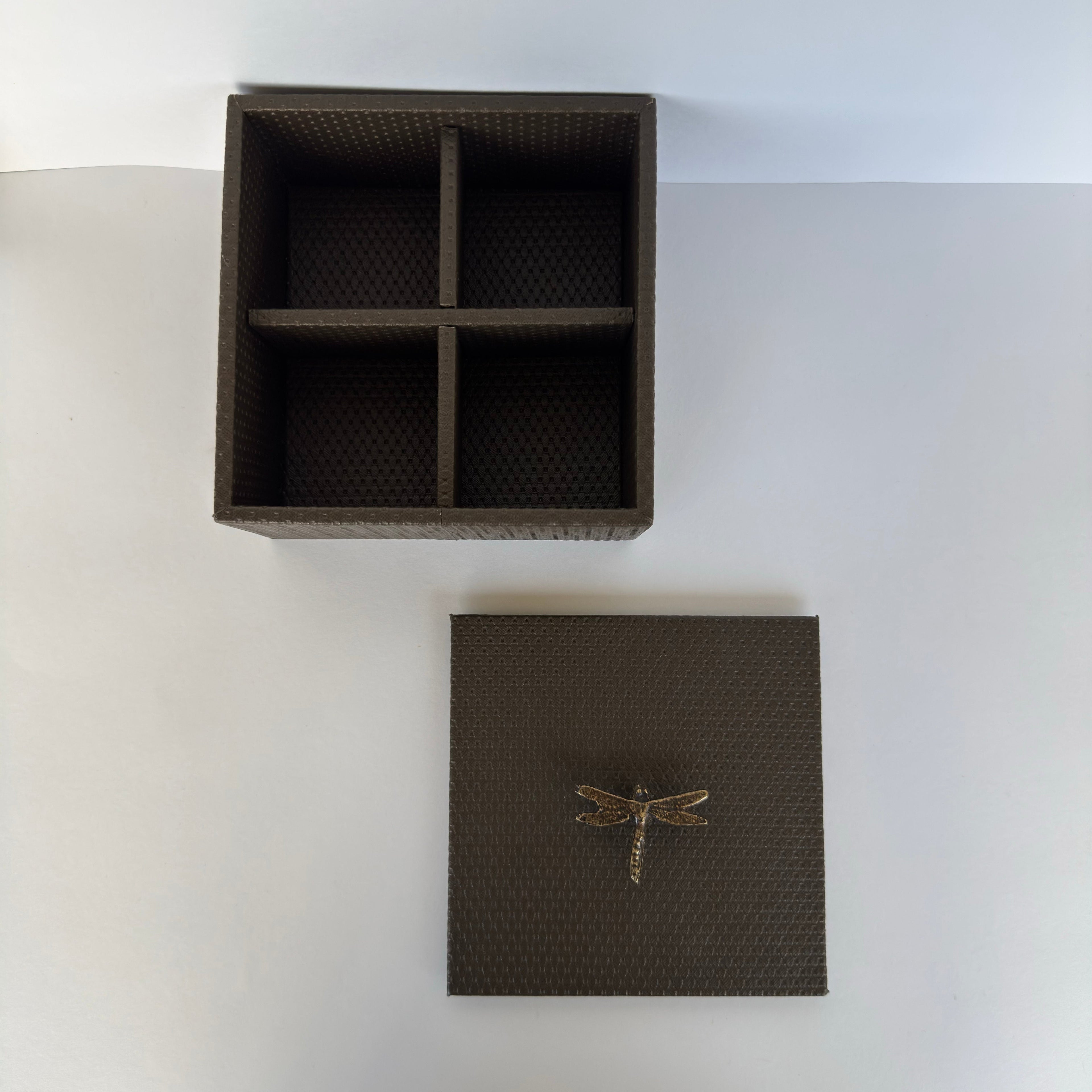 Caja Ortiga  Drilo Pantano con Herraje de Libélula