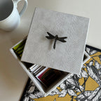 Caja Ortiga  Drilo crema con Herraje de Libélula