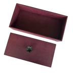 Caja Ortiga Drilo Vino con Herraje de Flor