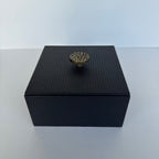 Caja Ortiga Drilo Azabache con Herraje de Nuez