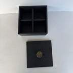 Caja Ortiga Drilo Azabache con Herraje de Nuez