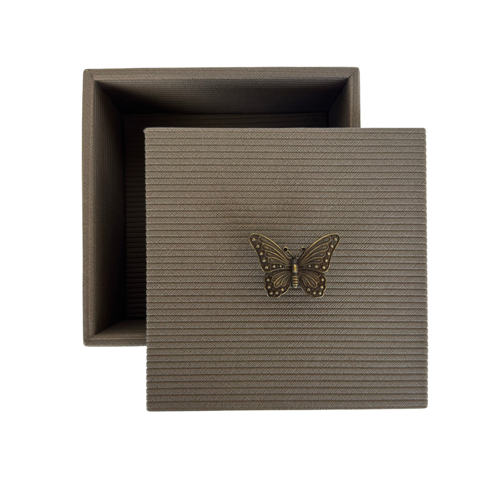 Caja Ortiga Drilo Arena con Herraje de Mariposa