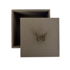 Caja Ortiga Drilo Arena con Herraje de Mariposa