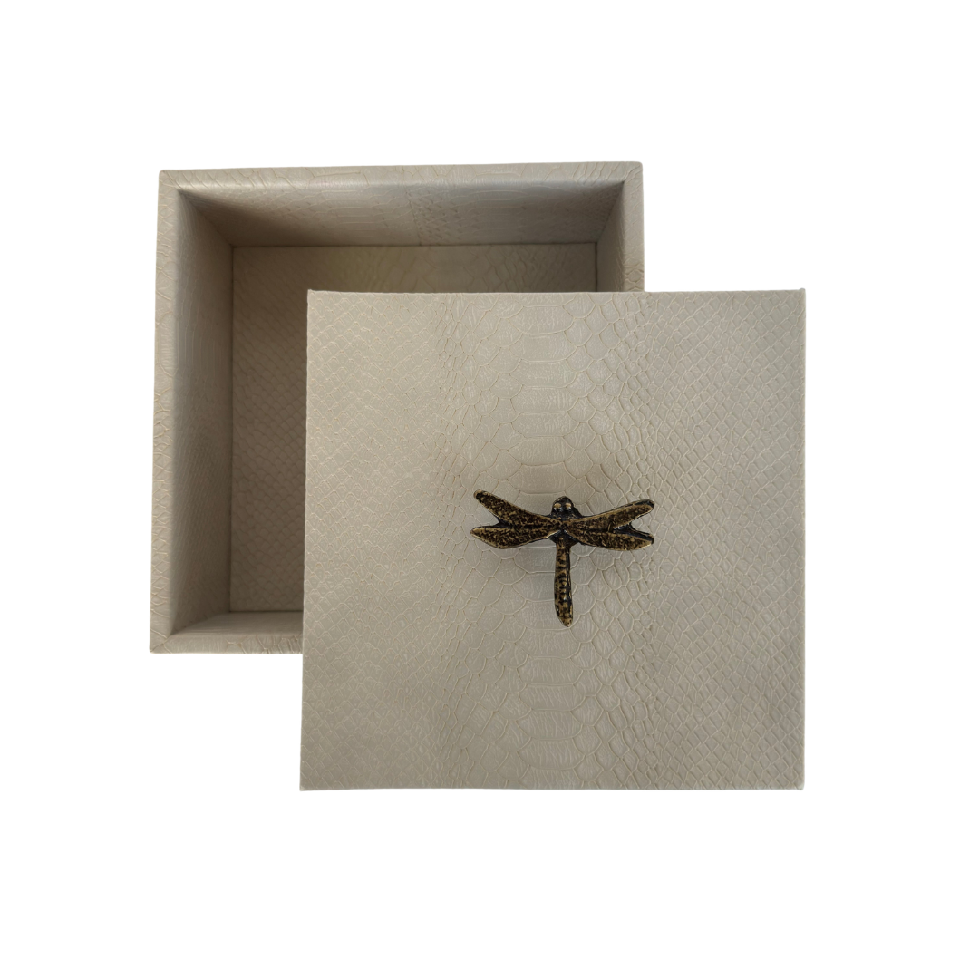Caja Ortiga  Drilo crema con Herraje de Libélula