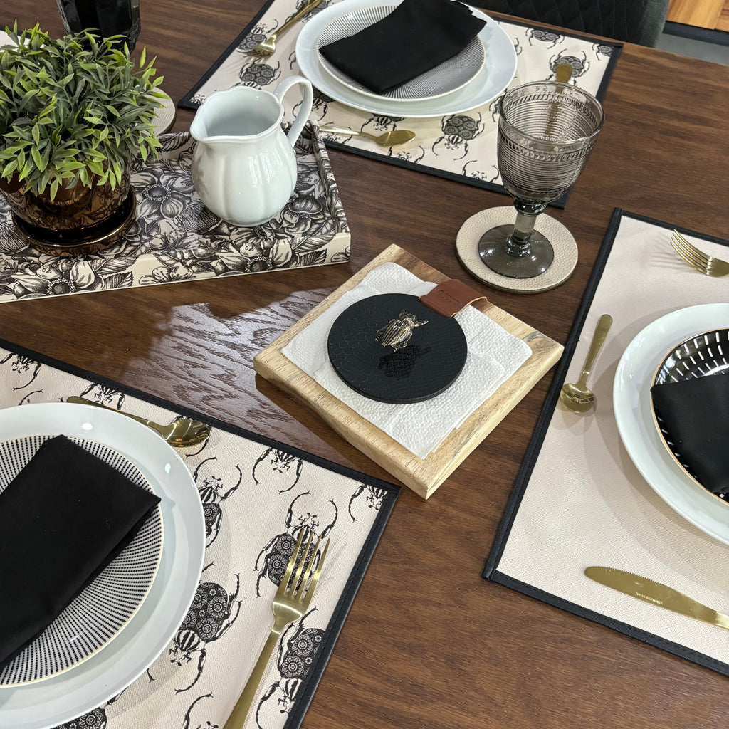 Servilletero Raccolto Drilo Negro con herraje Escarabajo