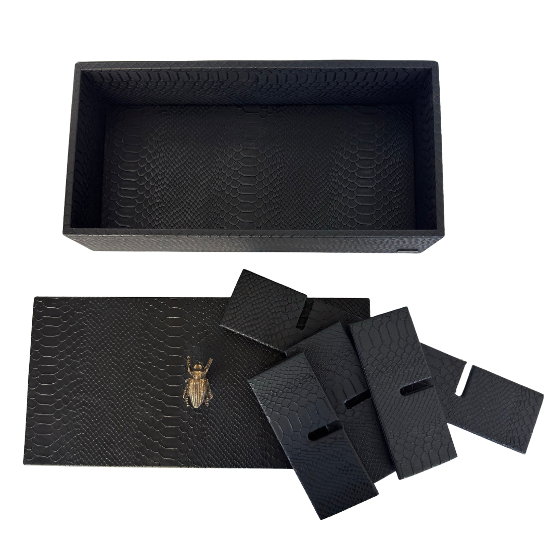 Caja Ortiga  Drilo negro con Herraje de Escarabajo