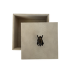 Caja Ortiga Drilo crema con Herraje de Escarabajo