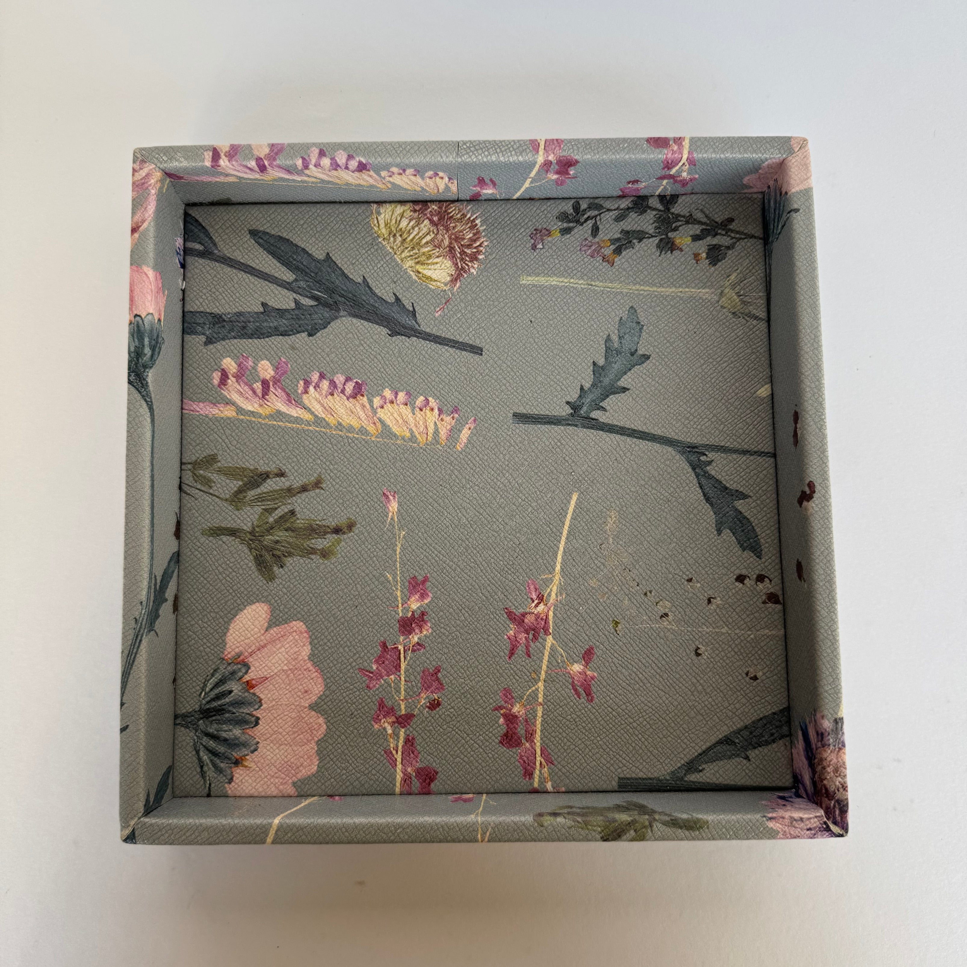 Charola Diseño Crisantemo