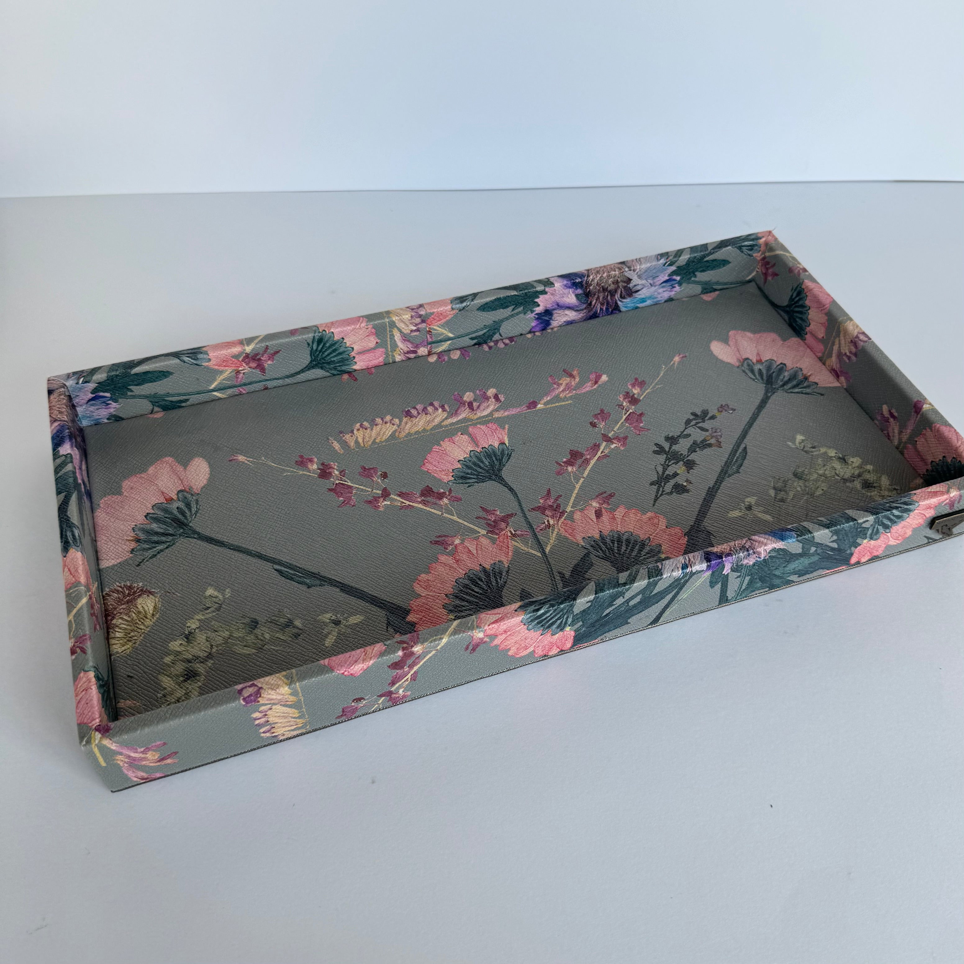 Charola Diseño Clavel