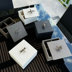 Caja Ortiga Drilo Azabache con Herraje de Nuez